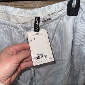 H&M Divided Blue Striped Pants